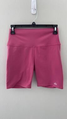 Alo Yoga high-waist biker shorts, Magenta Pink Size Small